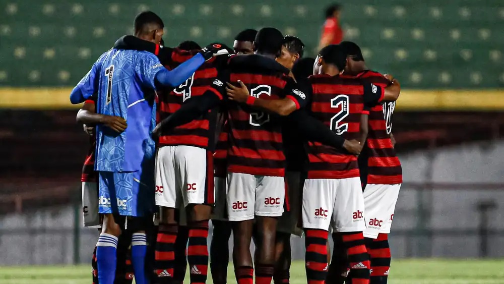 Flamengo x Bragantino: veja onde assistir, escalações, desfalques