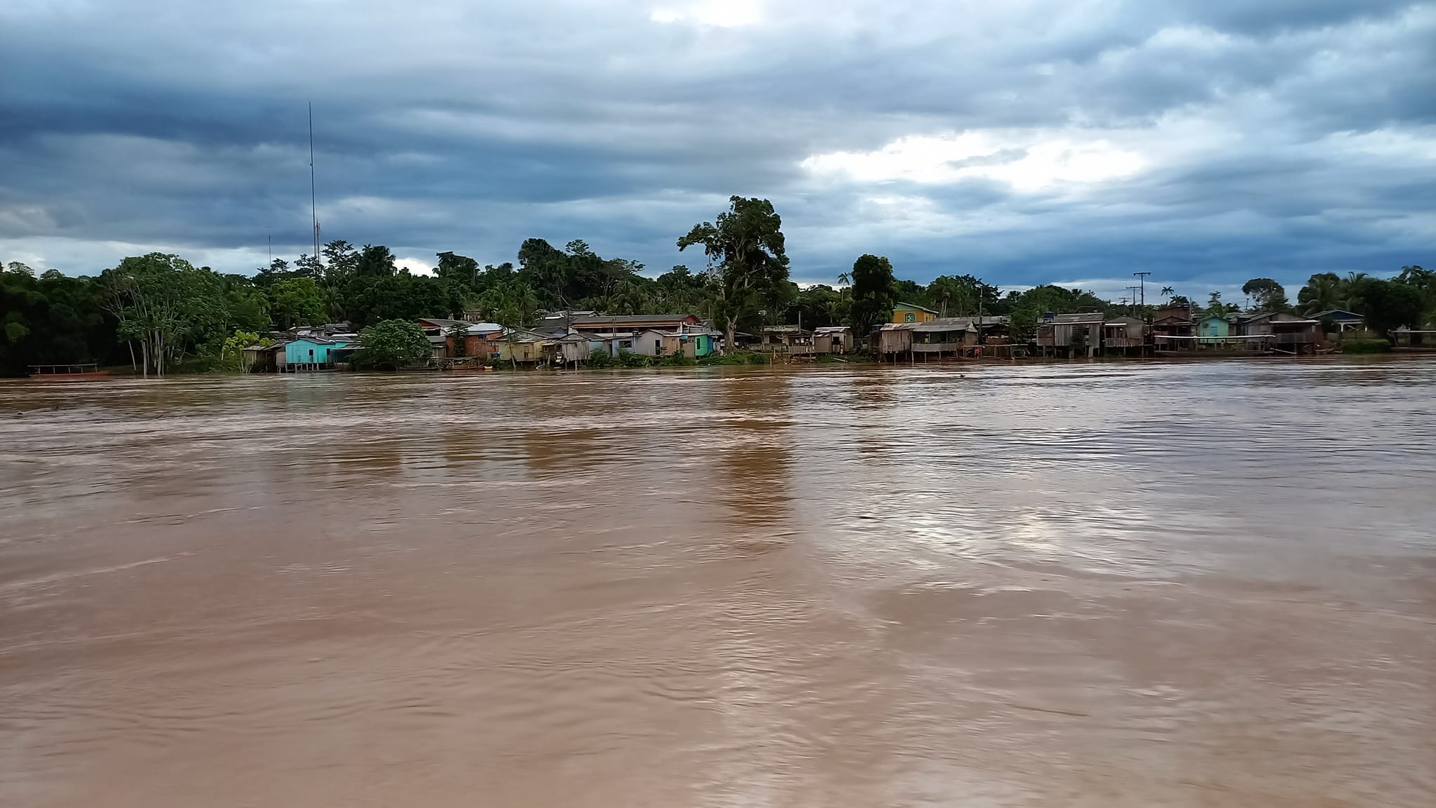 Rio Acre volta a subir em municípios do interior; confira as últimas medições