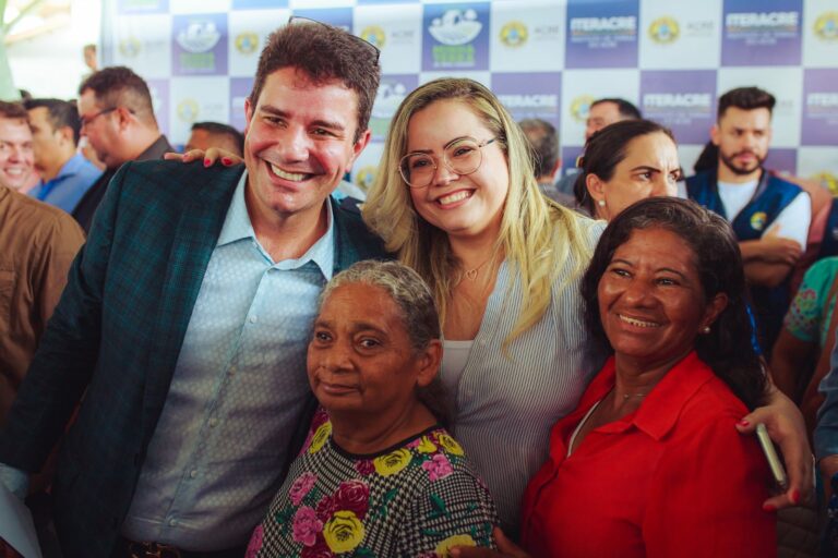 Michelle Melo posta nota em apoio ao governador Gladson Cameli