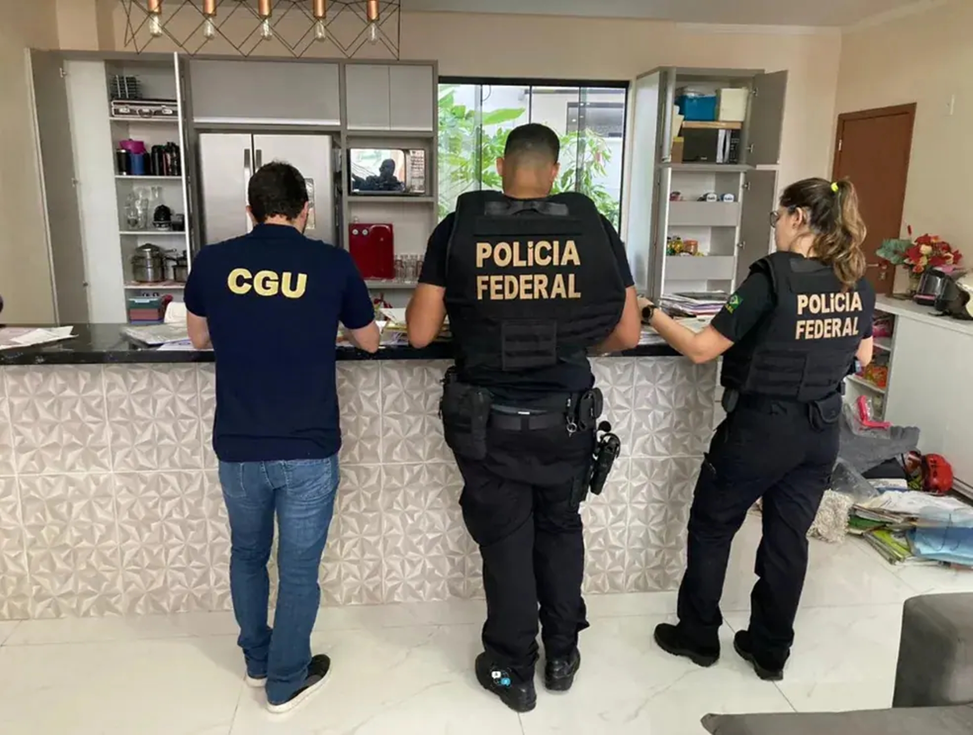 Pimenta: Operação Ptolomeu – guarde as suas pedras quem tem telhado de vidro