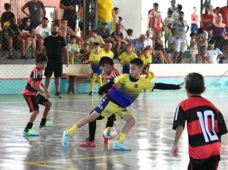 Partidas equilibradas marcaram a rodada da Copinha Arasuper de Futsal