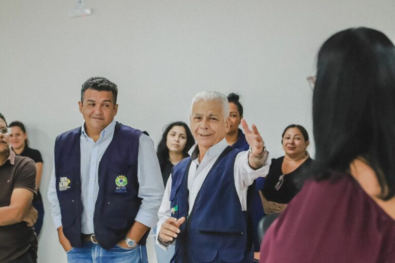 Presidente Interino do Deracre se apresenta a servidores do órgão