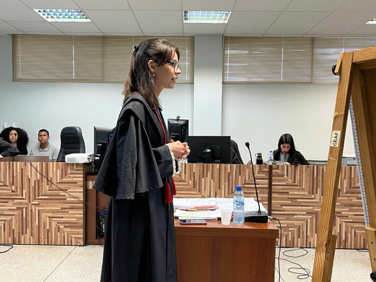 Caso Adriana: MPAC diz que mulher morta pelo marido está sendo culpada pelo assassinato