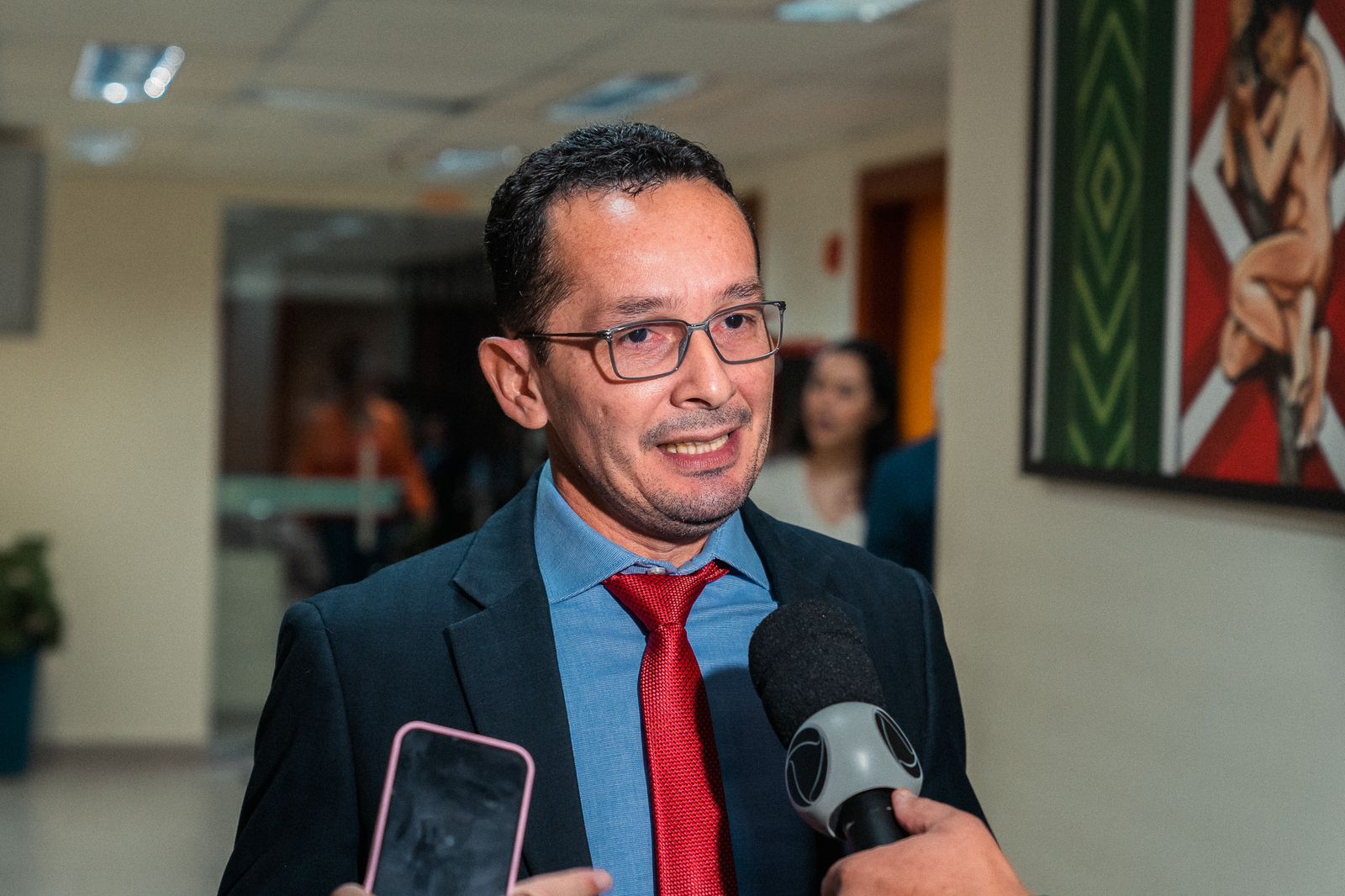 Adailton Cruz preside primeira reunião da Comissão de Saúde e discute temas essenciais para o setor