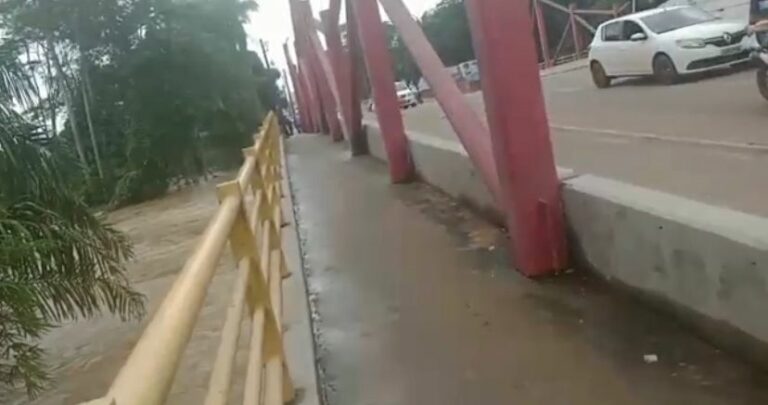 URGENTE: Parte alta de Rio Branco pode ficar isolada devido a rachaduras em ponte