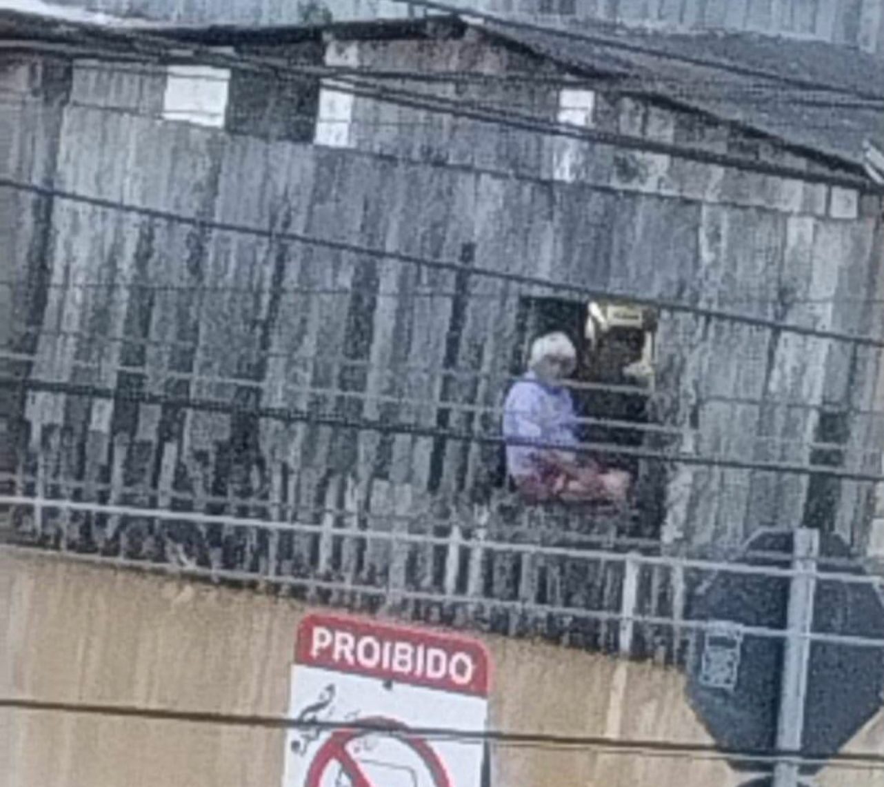 Idoso passa a madrugada isolado em enchente no Acre e vizinhos pedem ajuda