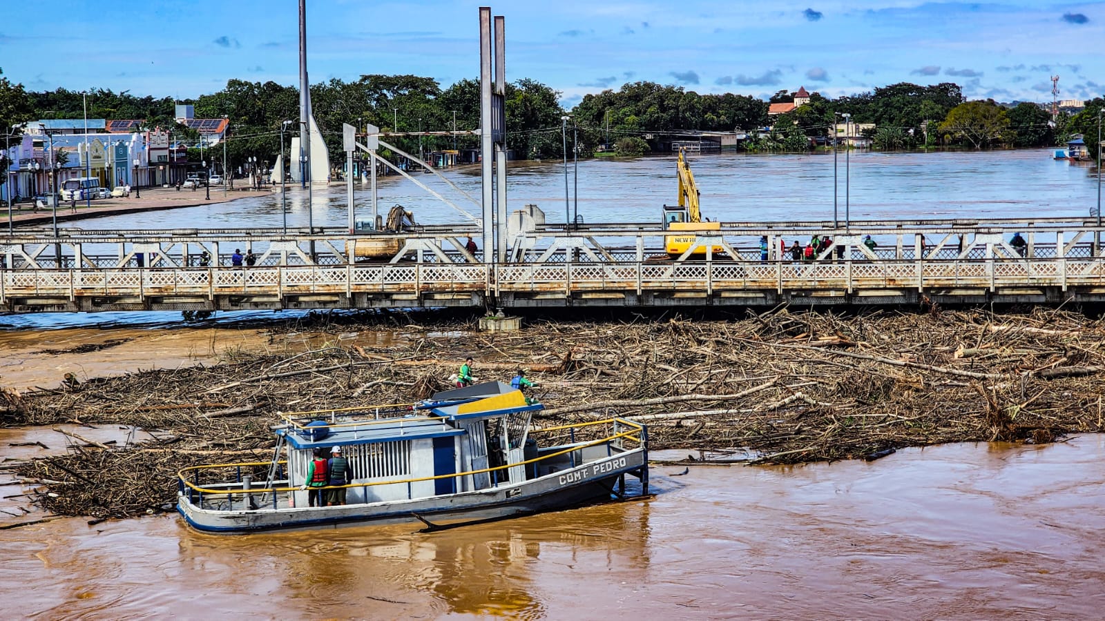 Após rachadura, técnicos emitem laudo sobre situação da Ponte Metálica de Rio Branco