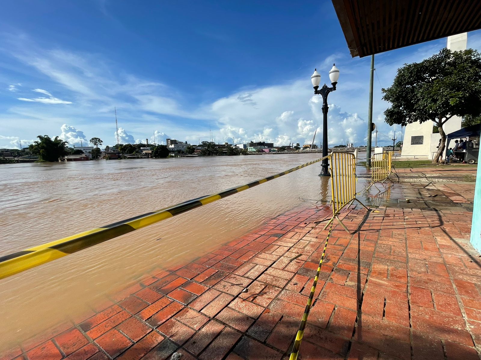 Com Gameleira interdidata, veja como fica o trânsito no 2º Distrito de Rio Branco
