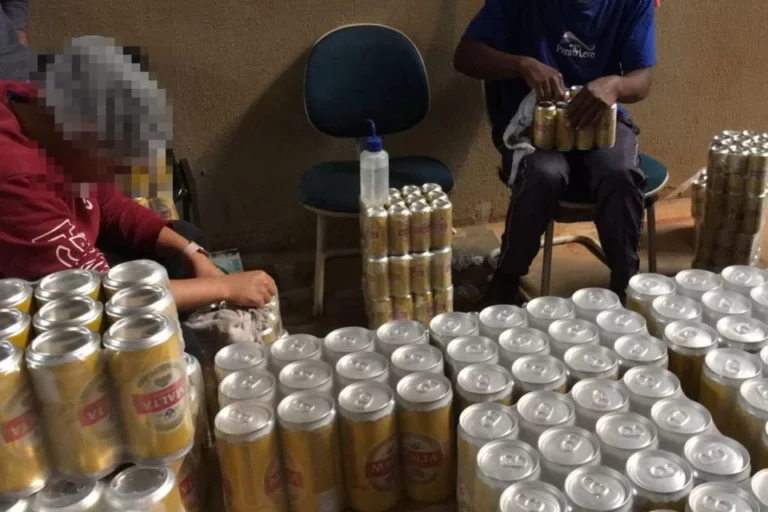Vídeo: polícia fecha fábrica ilegal que vendia cerveja fake vencida; veja imagens