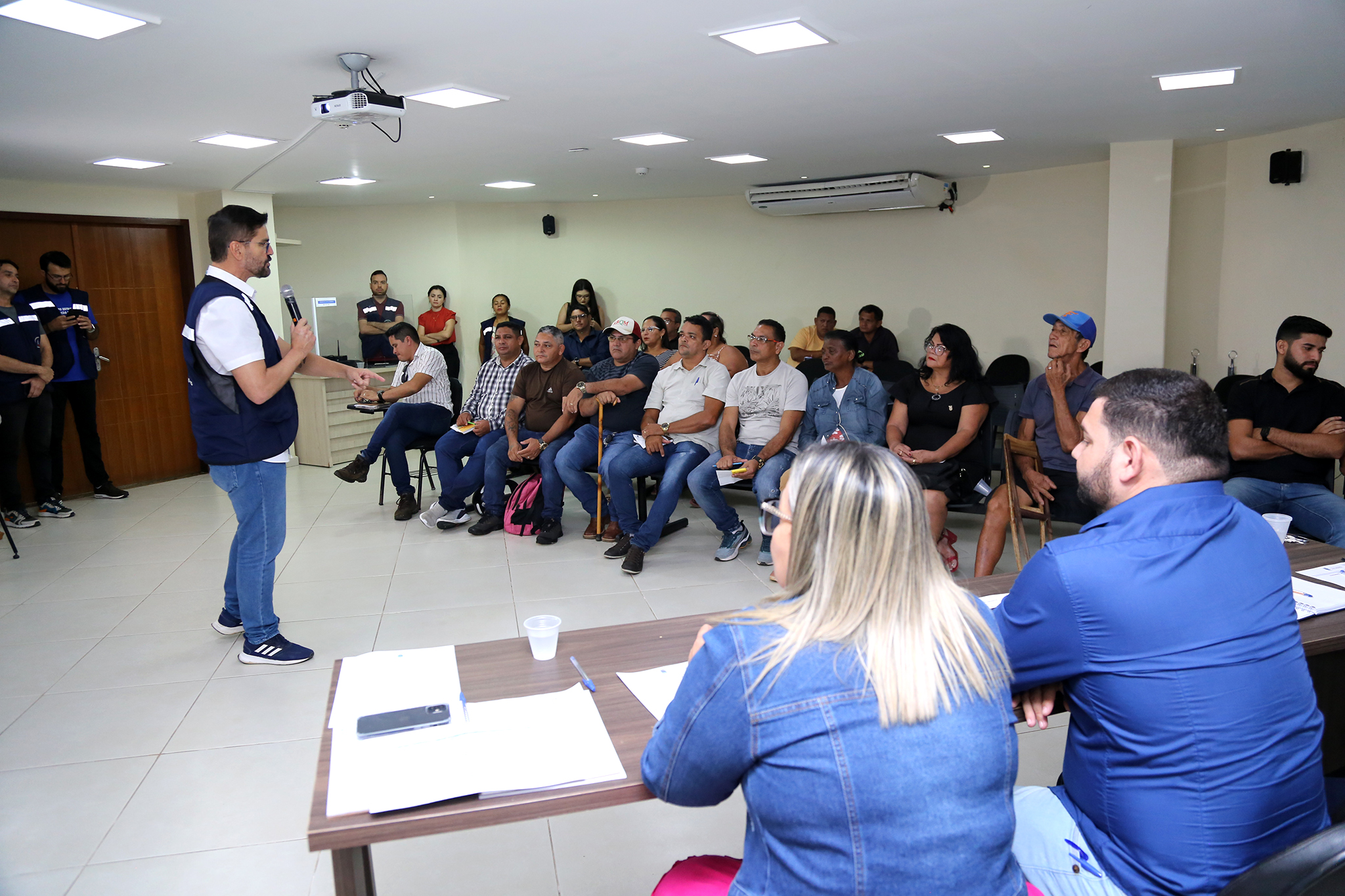 Prefeitura e lideranças do Calafate discutem avanços para os bairros da região