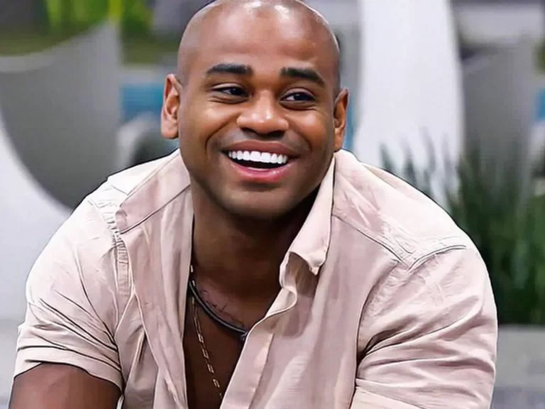 BBB23: Cezar Black revela se vai desistir da enfermagem e abrir OnlyFans