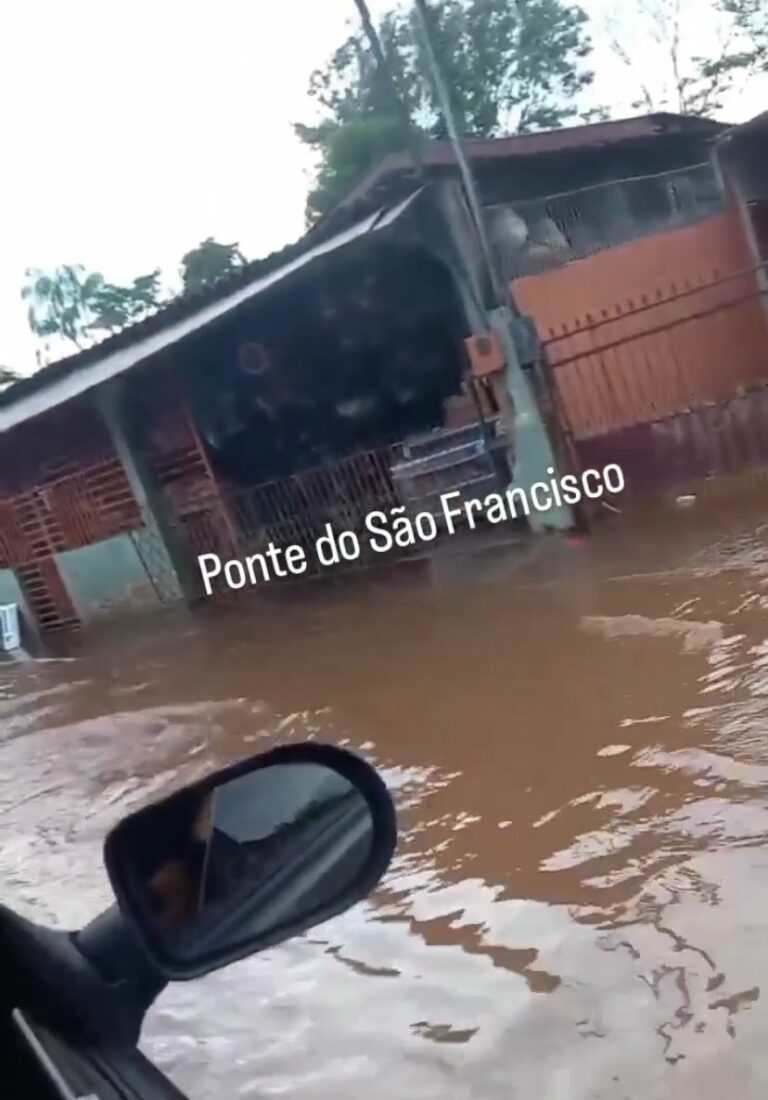 Igarapé São Francisco volta a transbordar em Rio Branco; veja as imagens