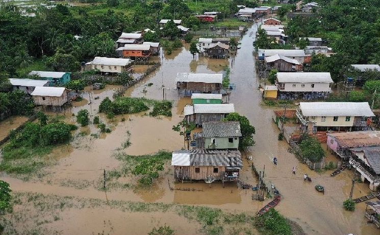 Prefeitura de Boca do Acre decreta situação de emergência após enchente