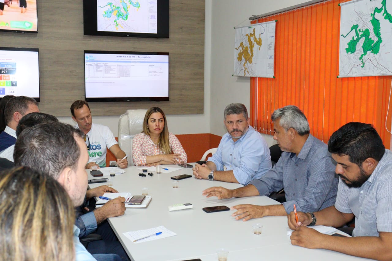 Juntos pelo Alto Acre: Fernanda Hassem recebe secretários de Estado e prefeitos