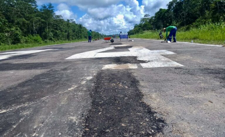 Com mais de 40 voos por mês, aeródromo de Marechal Thaumaturgo recebe manutenção