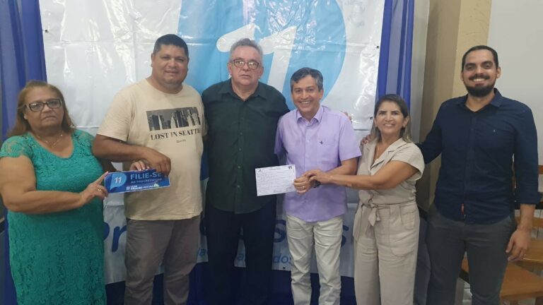 A convite de Gladson, prefeito Camilo da Silva se filia ao Progressistas