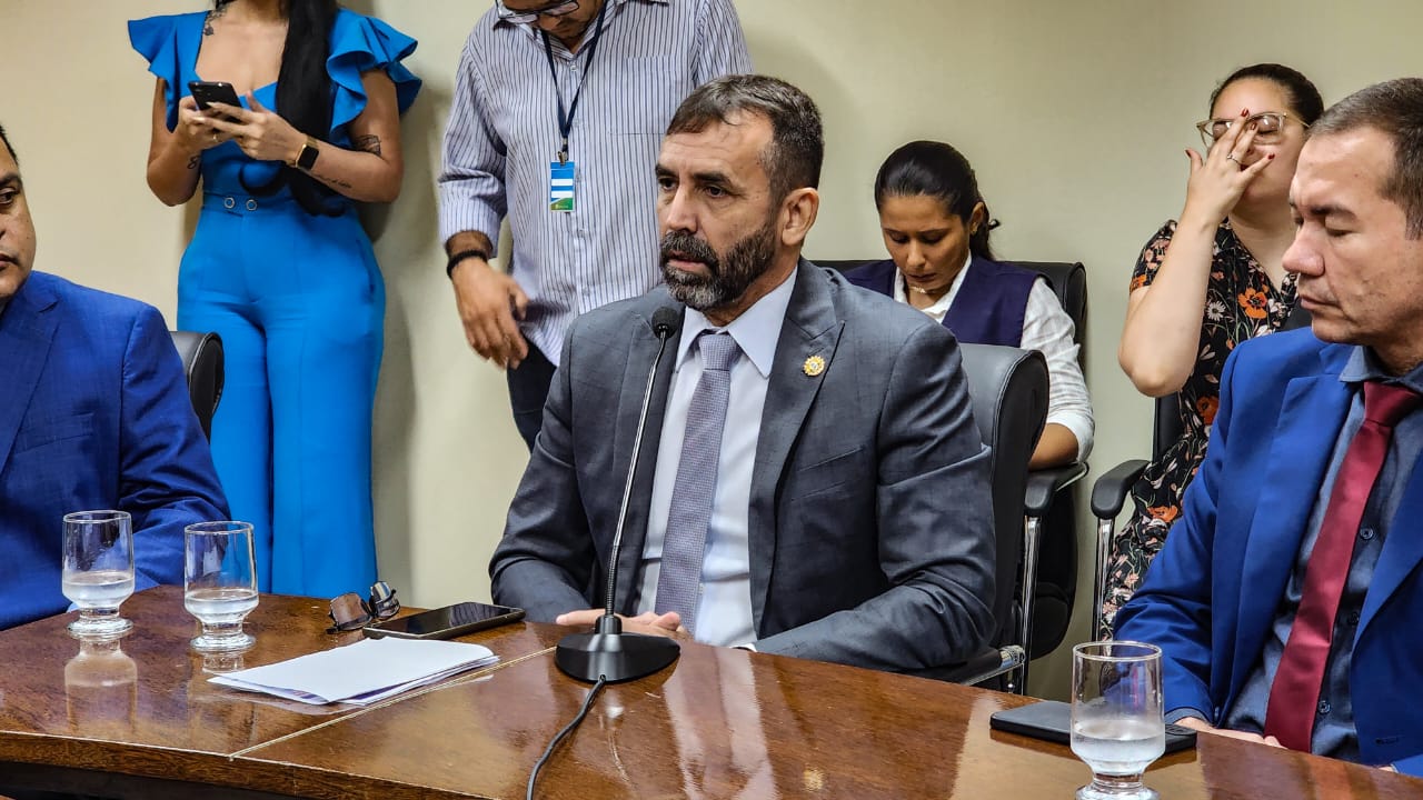 Além de Gladson, secretário de Segurança também não comparece à agenda com ministros de Lula