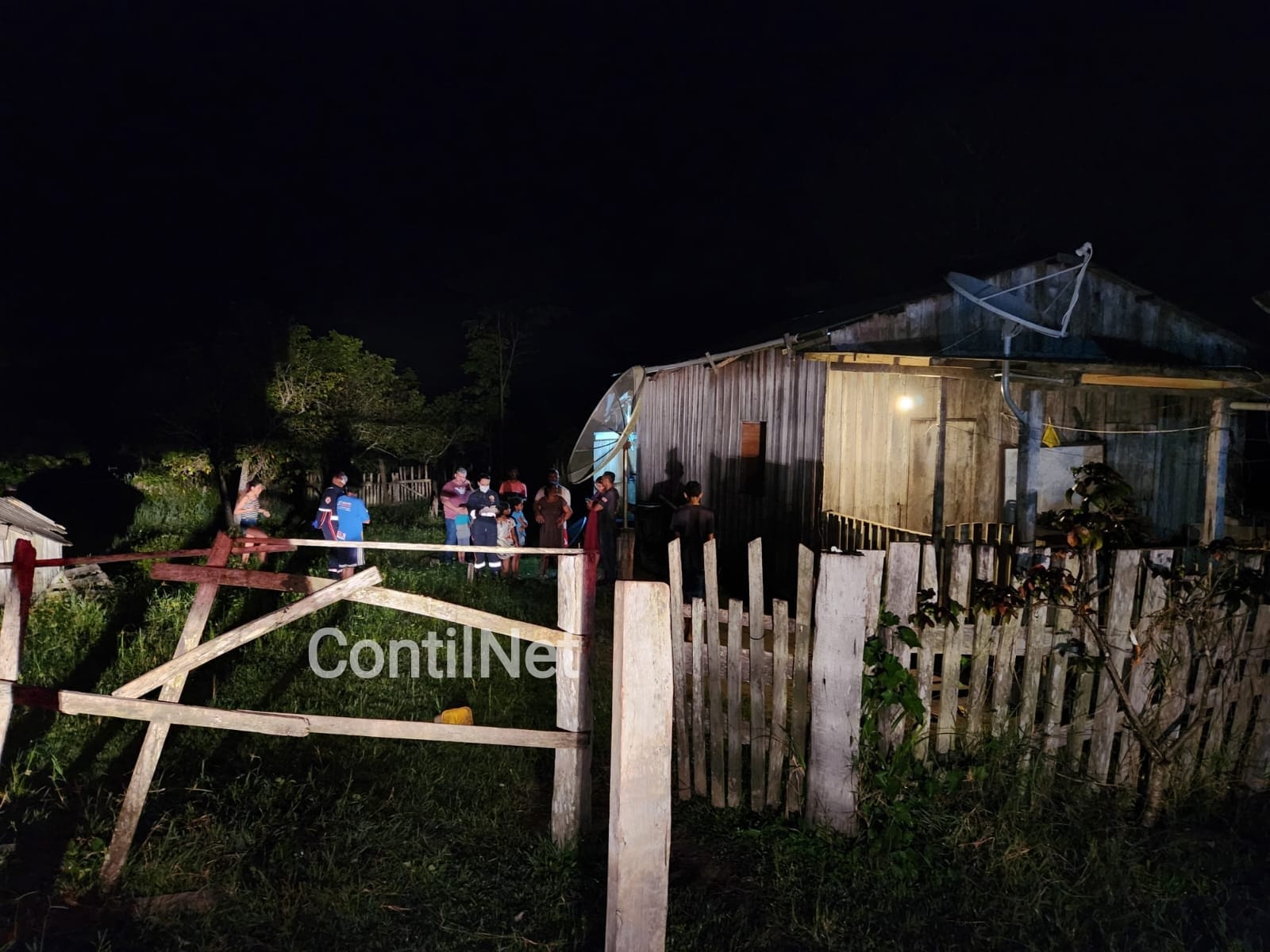 Após discussão, marido mata esposa e atira contra a própria cabeça em Rio Branco Após discussão, marido mata esposa e atira contra a própria cabeça em Rio Branco