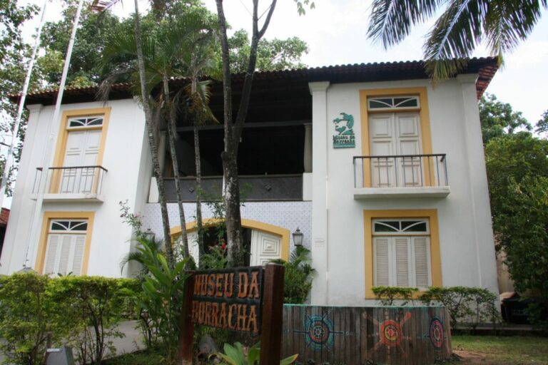 Museu da Borracha, localizado na Avenida Ceará