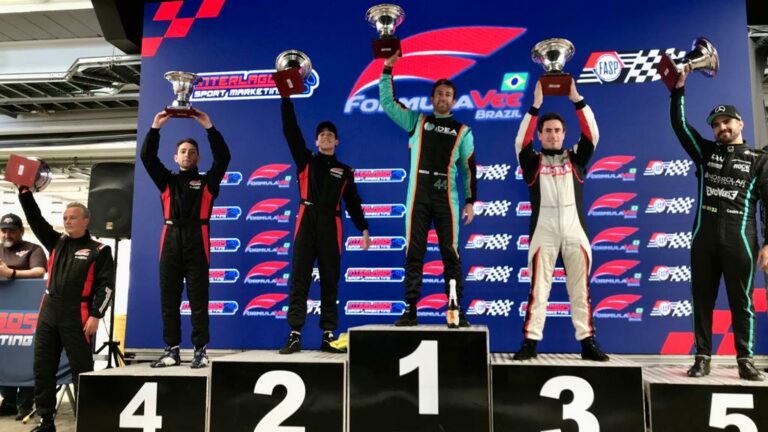 Com apoio do Estado, piloto acreano é destaque na Fórmula Vee em SP