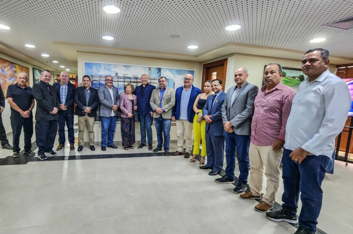 Aleac realiza ato solene em homenagem à Indústria e lança frente parlamentar Aleac realiza ato solene em homenagem à Indústria e lança frente parlamentar
