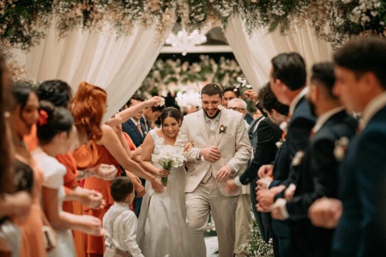 Coluna da Beth traz cliques emocionantes do casamento de Bruna Brito e Maurício Sardella