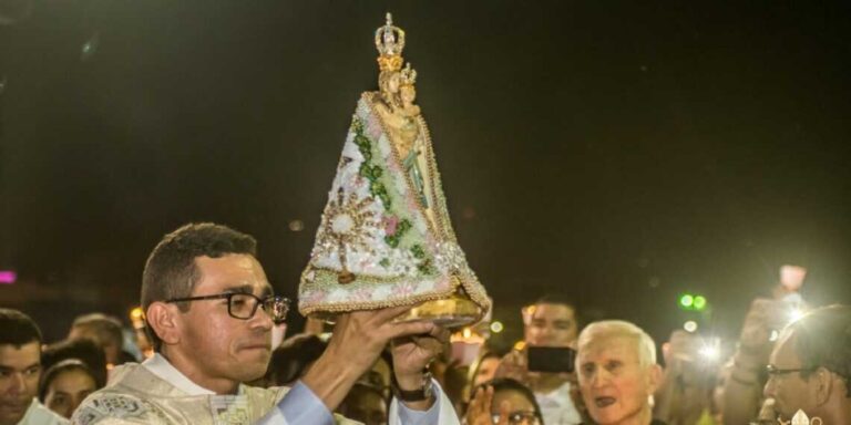 Bocalom pretende incluir Círio de Nazaré no calendário turístico de Rio Branco