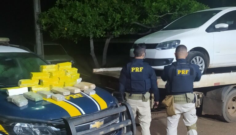 PRF encontra mais de 20kg de cocaína em caminhão-cegonha na BR-364