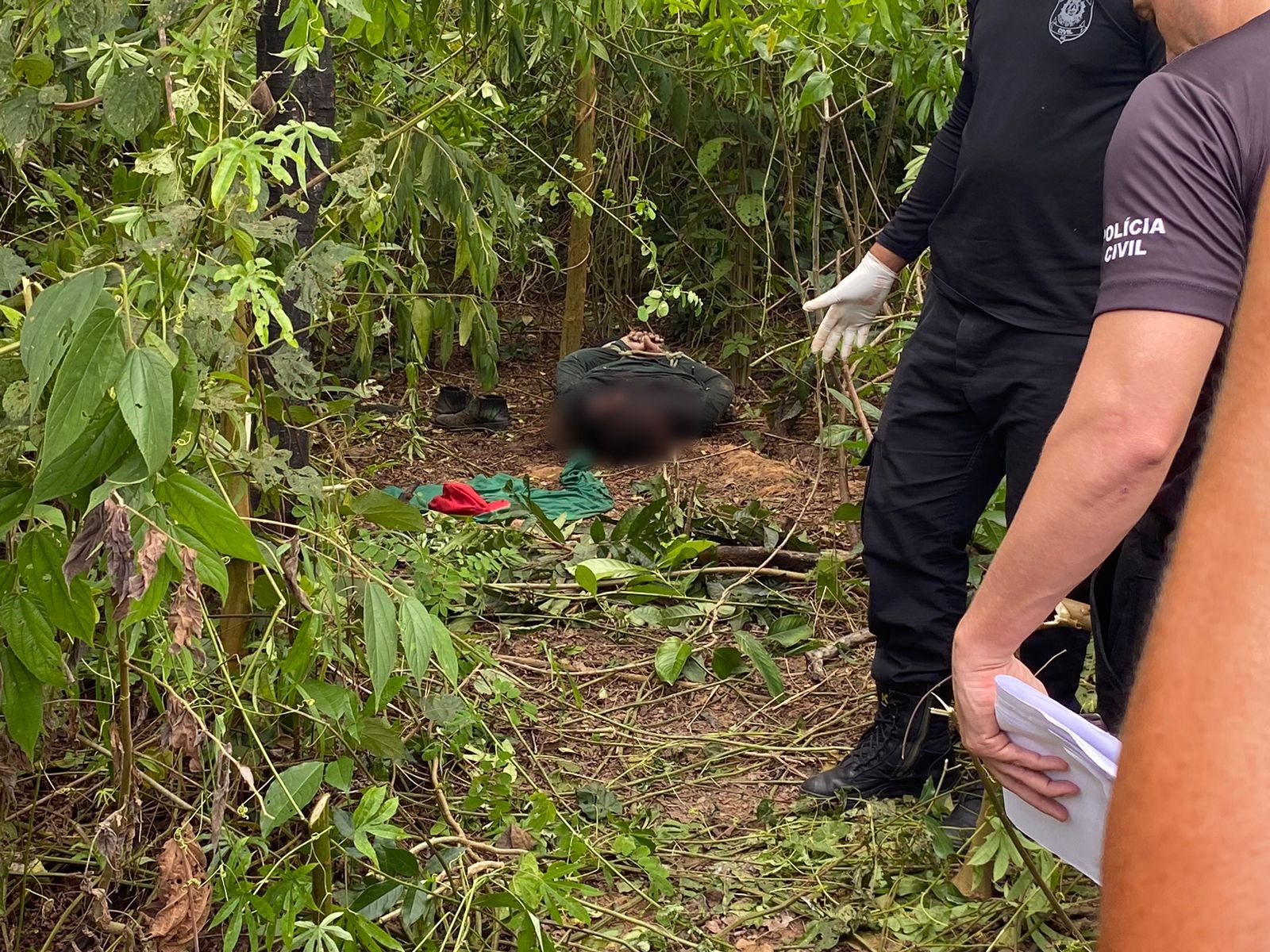 Polícia identifica dupla que assassinou motoboy a terçadadas e detalha o crime