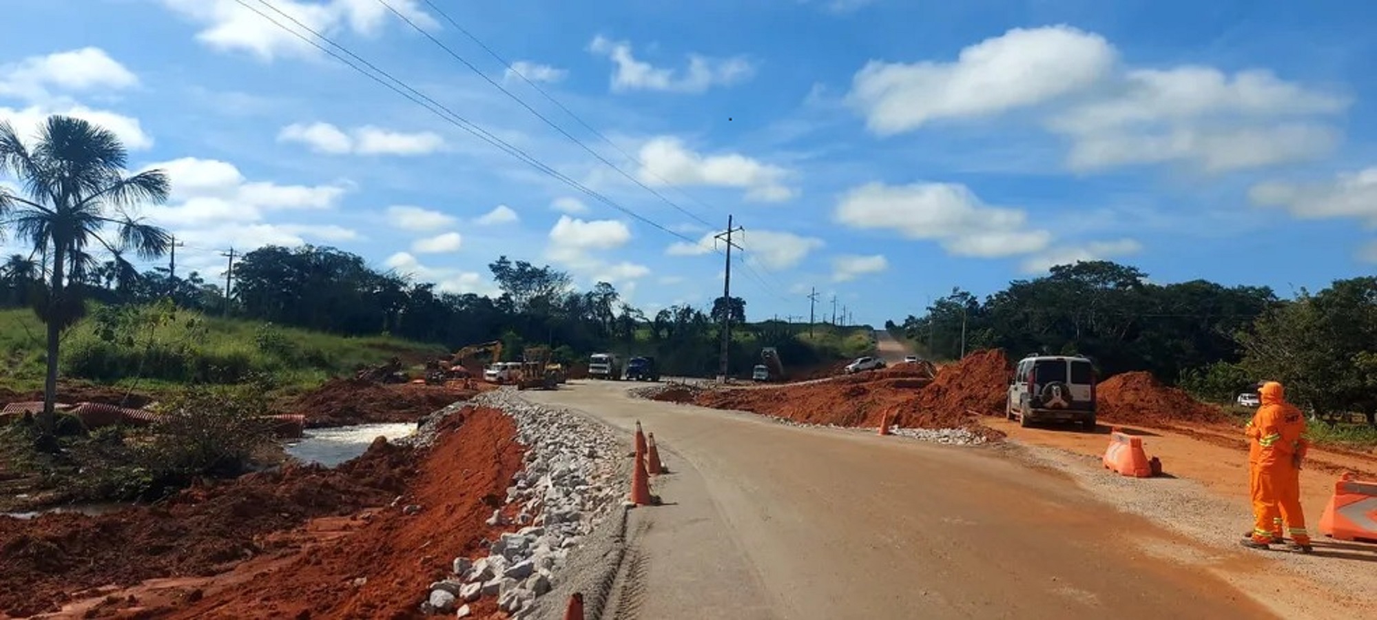 Próximo ao Quinoá, trecho da BR-364 já está liberado para passagem de veículos de pequeno porte