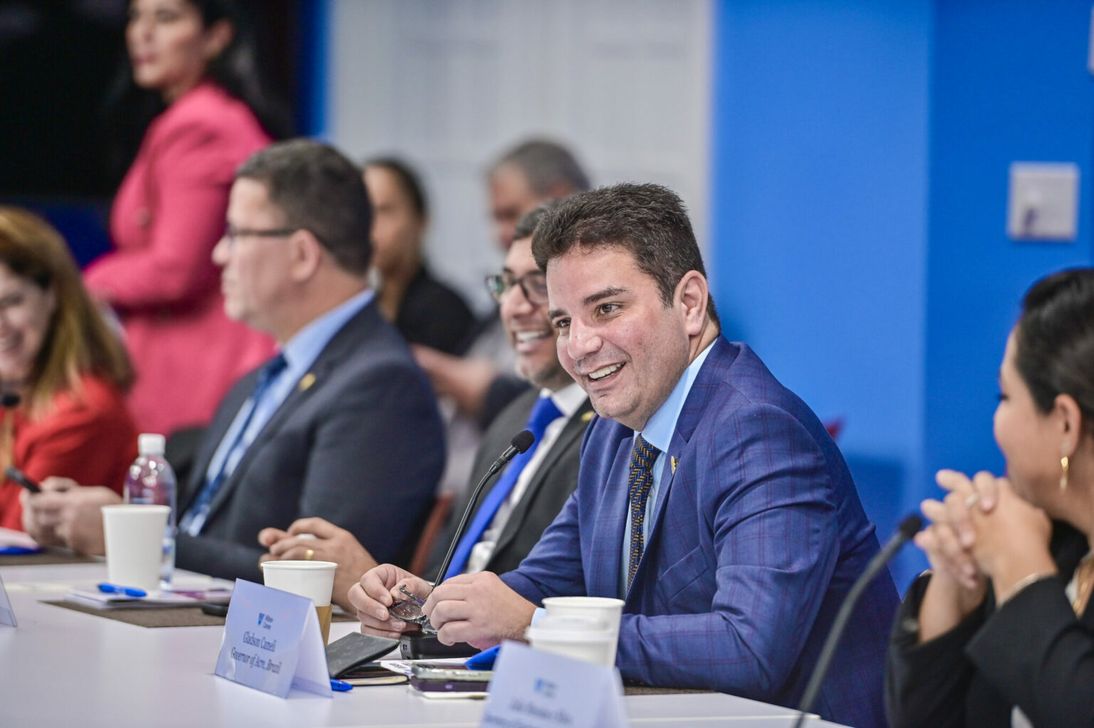 Nos EUA, Gladson participa de reunião com governadores da Amazônia