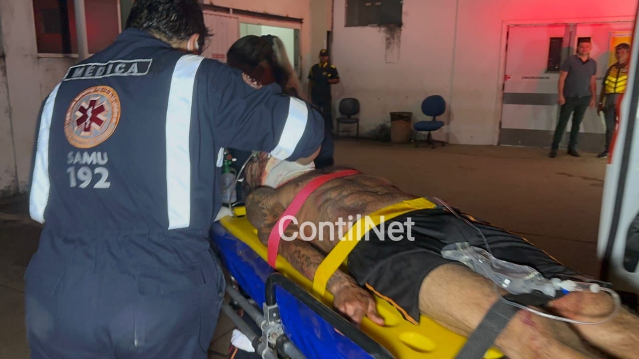Monitorado por tornozeleira eletrônica é ferido na porta de casa e fica em estado grave