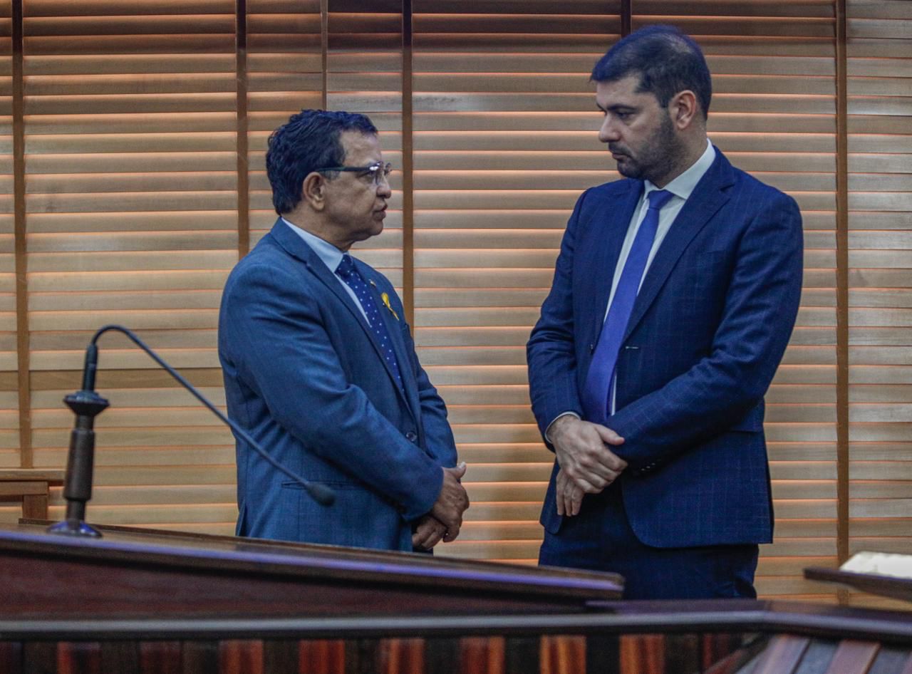 Nicolau e Gonzaga pedem envio de helicóptero para atender Juruá