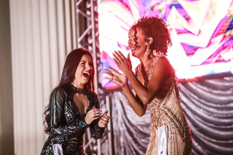 Miss Acre fala que reinado será dedicado a ONGs e desaba no choro ao falar de família