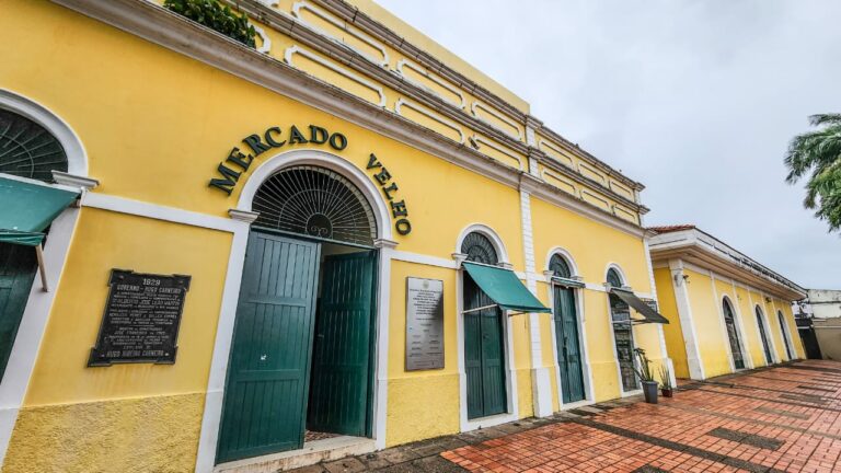 VÍDEO: conheça a história do Novo Mercado Velho, o prédio mais antigo de Rio Branco
