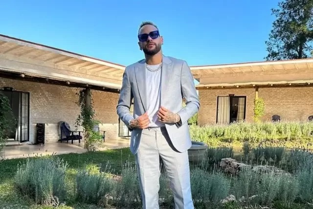 “Tentaram me derrubar”, dispara Neymar após polêmica de traição