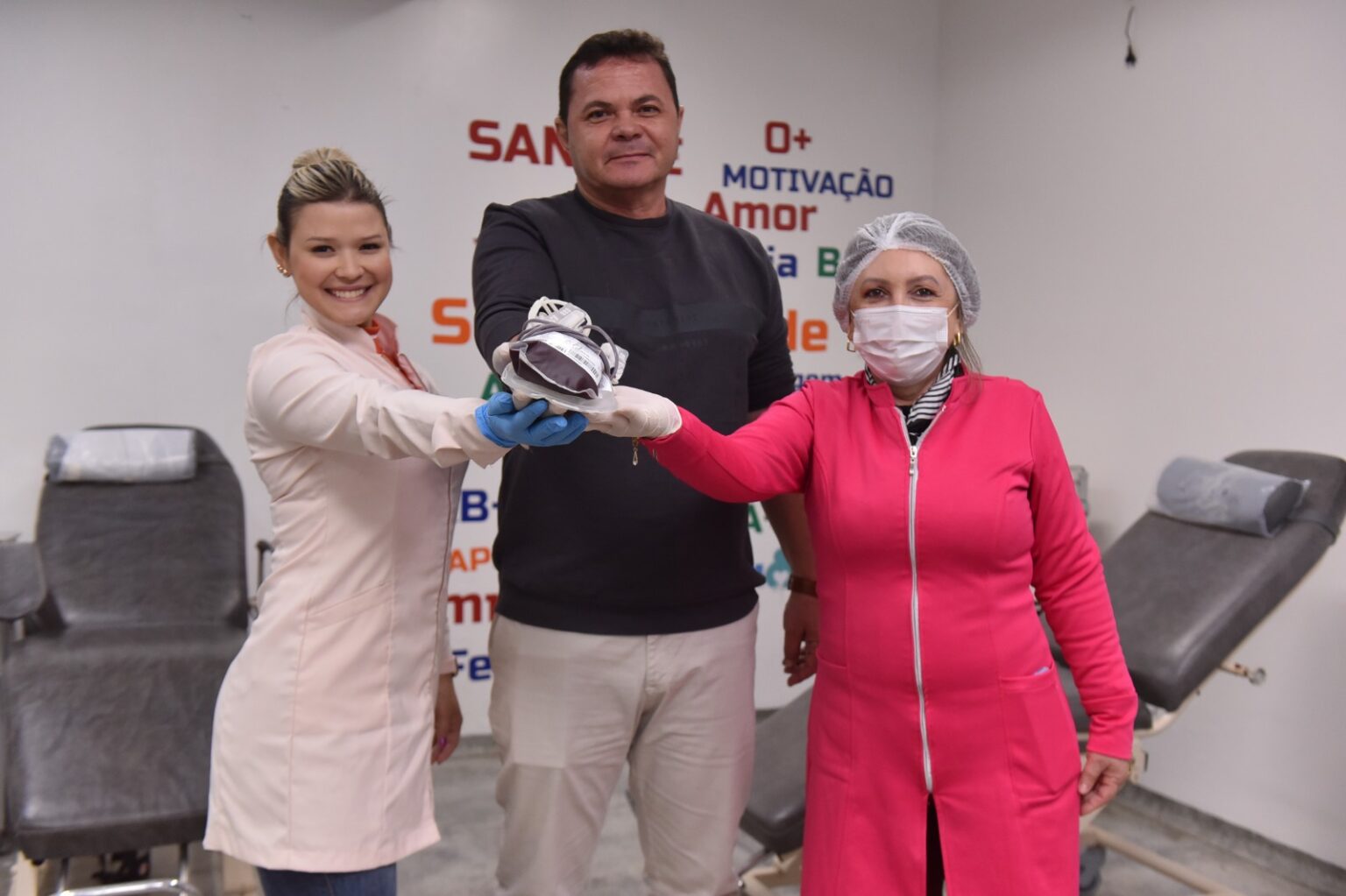Hemoacre celebra Dia Mundial do Doador de Sangue com festividade e homenagem