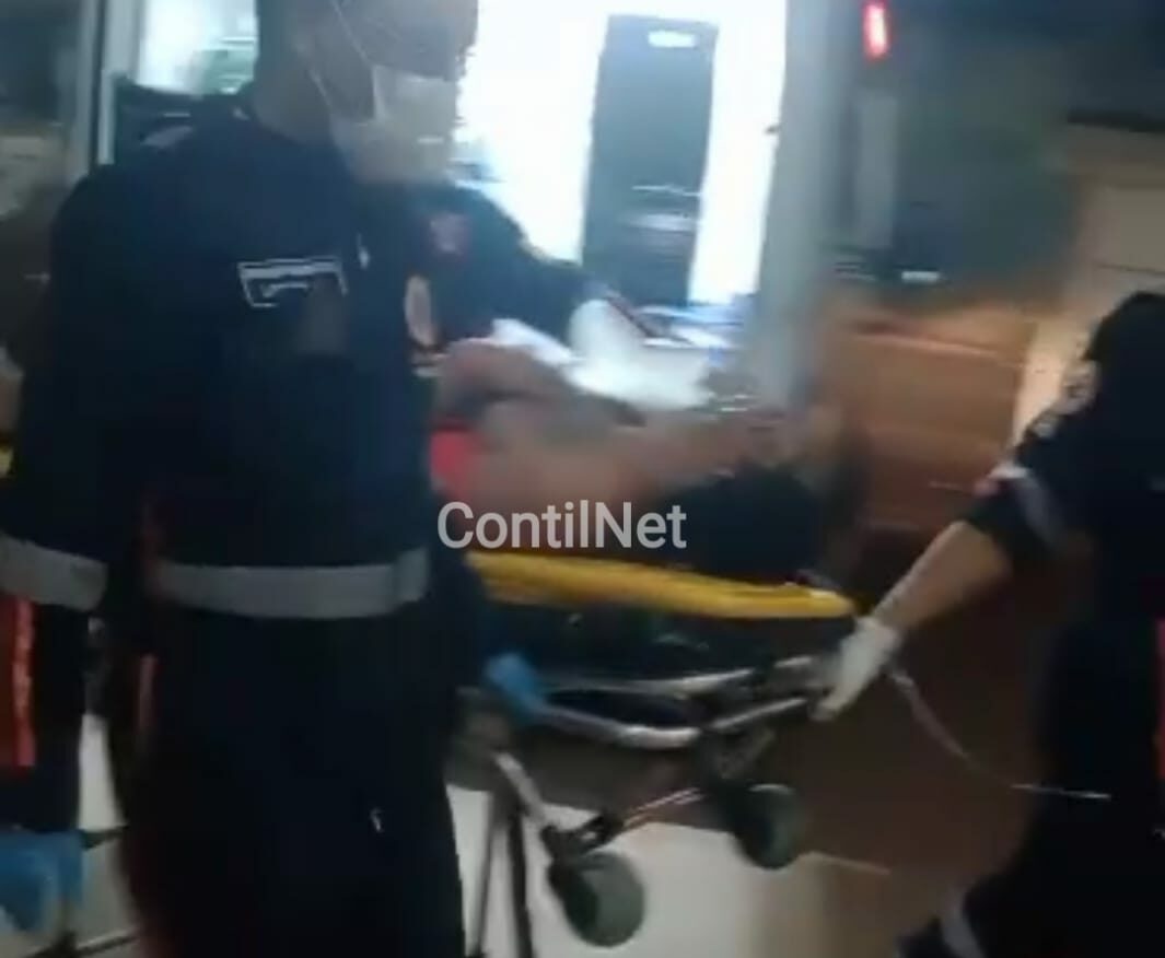Após receber três tiros, jovem corre agonizando para casa de amigo e pede socorro