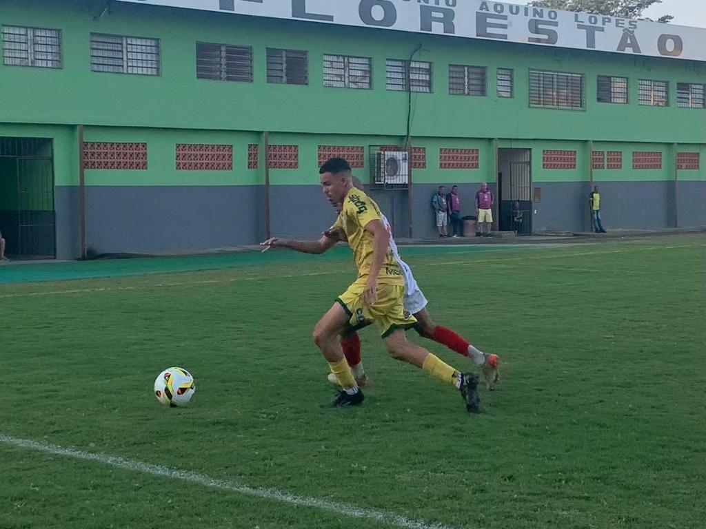 Galvez e Sena Madureira triunfam e dão passos decisivos em busca das semifinais