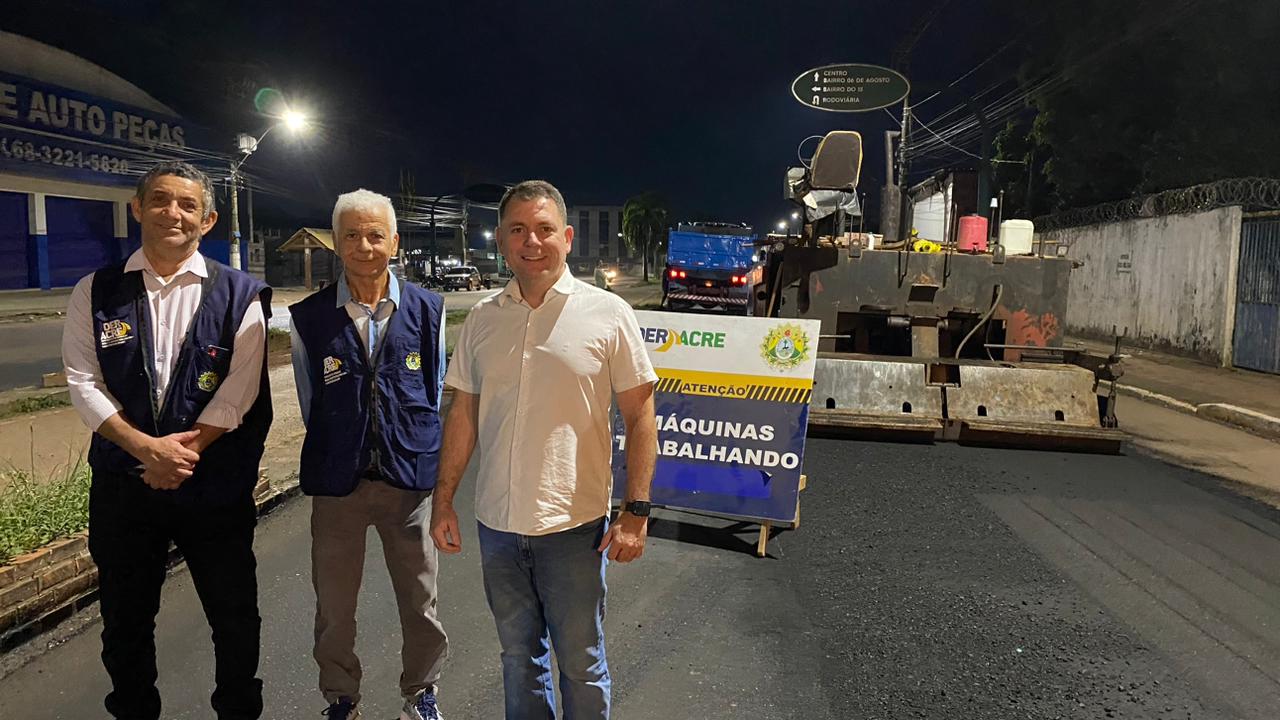 Governo aplica 800 toneladas de asfalto na Via Chico Mendes em Rio Branco