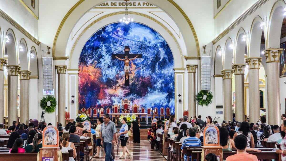 Com aumento de evangélicos no Acre, padre diz que Igreja Católica precisa repensar sua forma Com aumento de evangélicos no Acre, padre diz que Igreja Católica precisa repensar sua forma