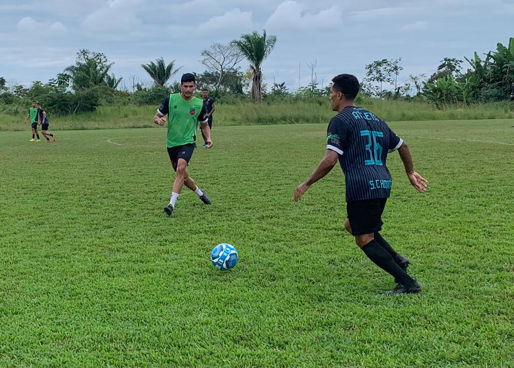 Maurício Carneiro tem dúvidas na lateral e no ataque para definir o Humaitá