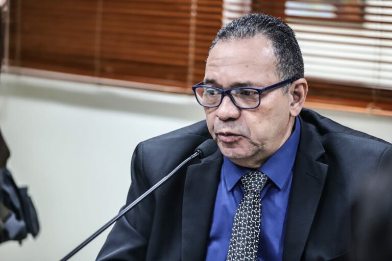 “Não fui convidado, fui convocado”, diz Manoel Moraes após assumir liderança de Gladson