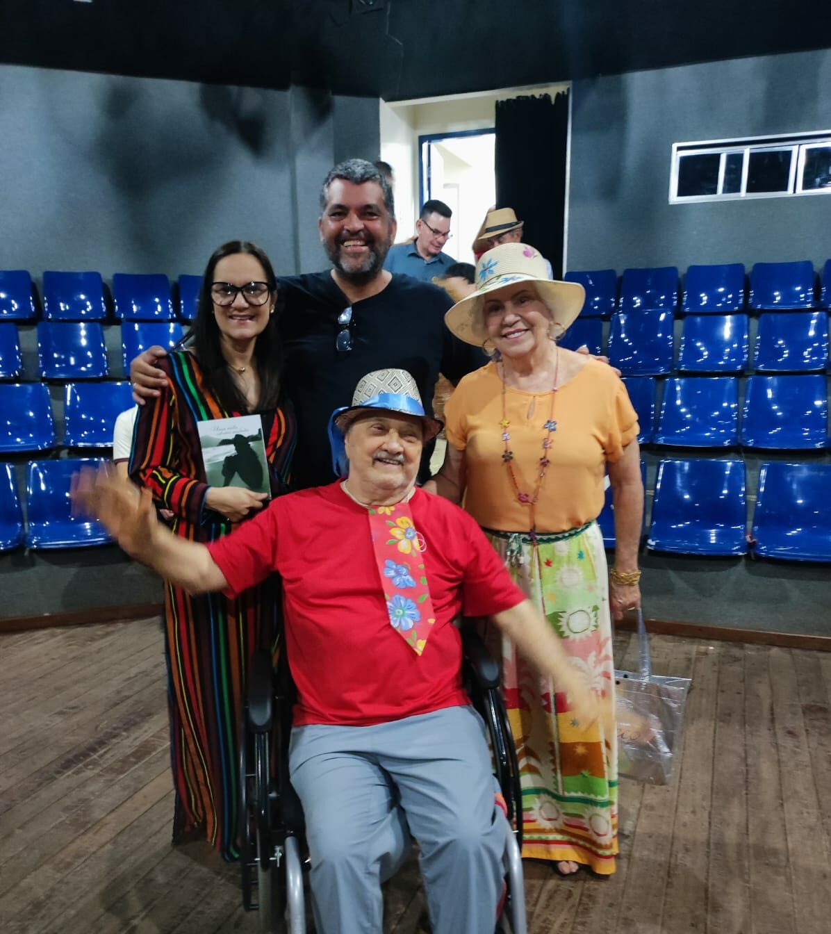 Poeta Mauro Modesto é homenageado pela Academia Acreana de Letras