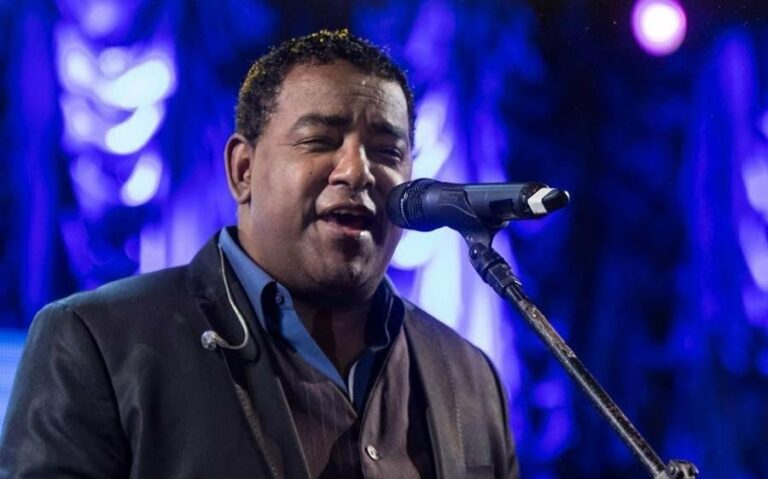 Uma barra para segurar! Luiz Carlos, do Raça Negra, é processado pela filha