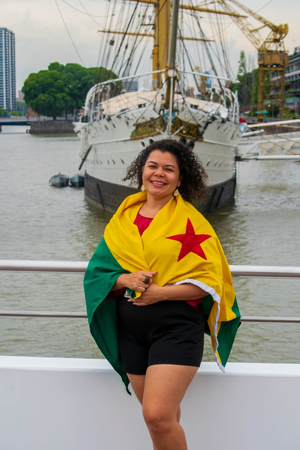 Criadora de conteúdo do Acre representa o estado em ação de turismo na Amazônia