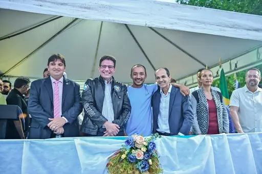 Gladson Cameli prestigia aniversário da Vila Pentecostes, em Cruzeiro do Sul
