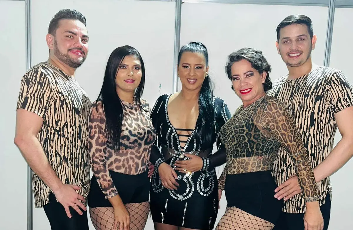 Rainha do Acre: cantora Sandra Melo agita show nacional na Expoacre; veja imagens incríveis