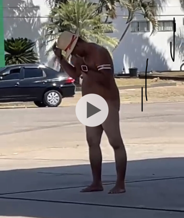 VÍDEO: homem é flagrado andando nu pelas ruas de Sena Madureira