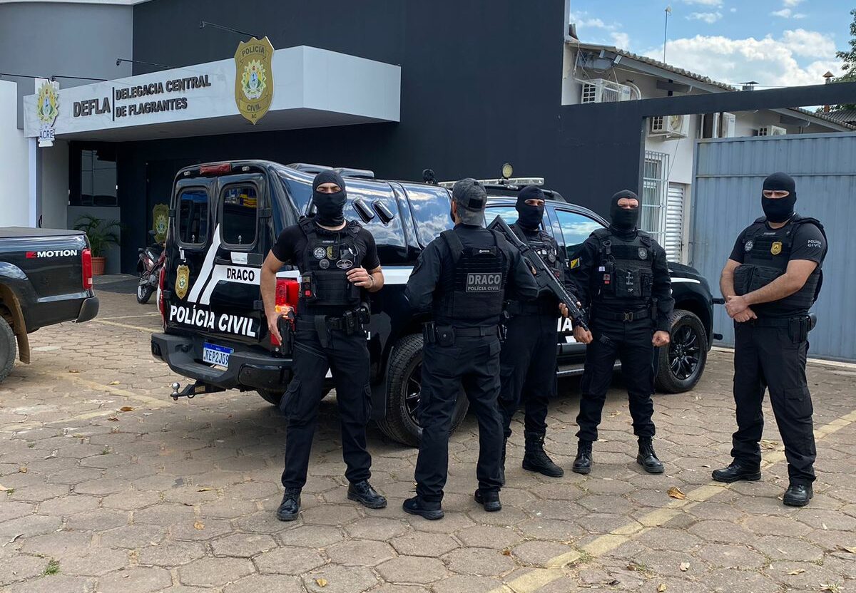 Polícia Civil cumpre 15 ordens judiciais em pleno domingo na parte alta de Rio Branco